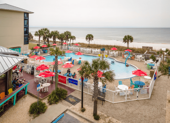 Things To Do Barefoot on the Beach Bar & Grill